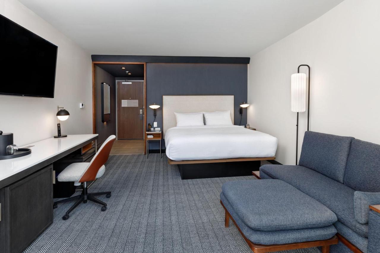 Courtyard By Marriott Richmond Scott'S Addition Exterior photo